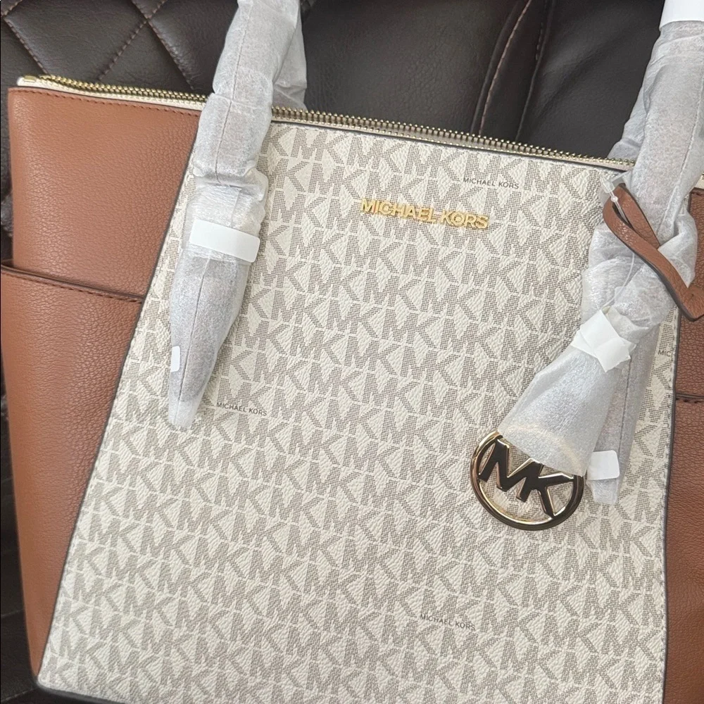 Michael Kors Tan and Cream Signature Tote